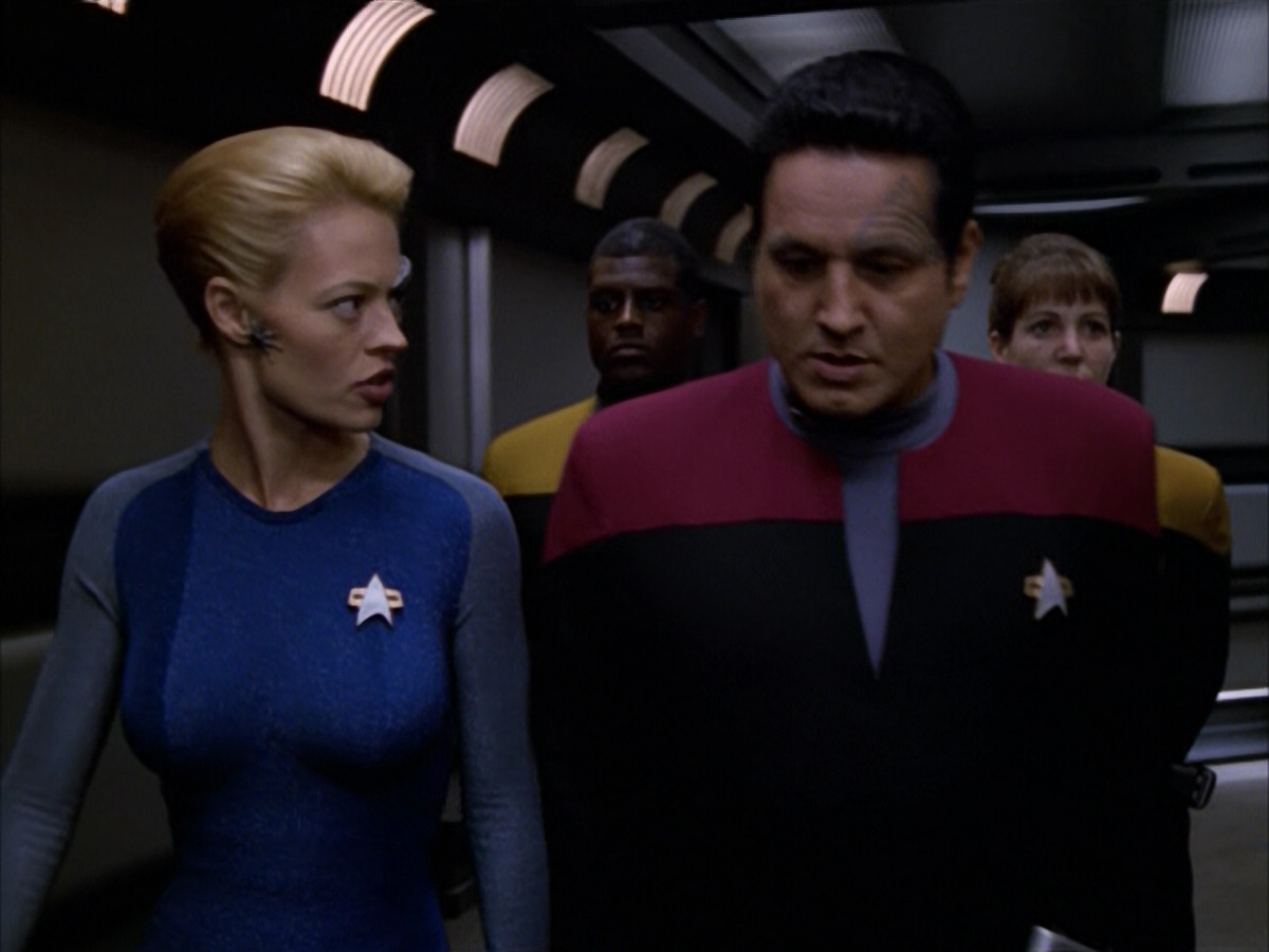 extant_StarTrek_VOY_5x14-Bliss_01509.jpg