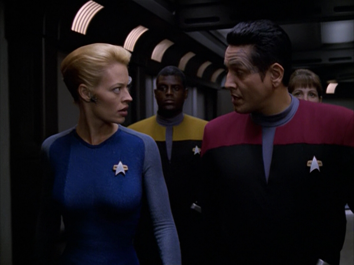 extant_StarTrek_VOY_5x14-Bliss_01510.jpg