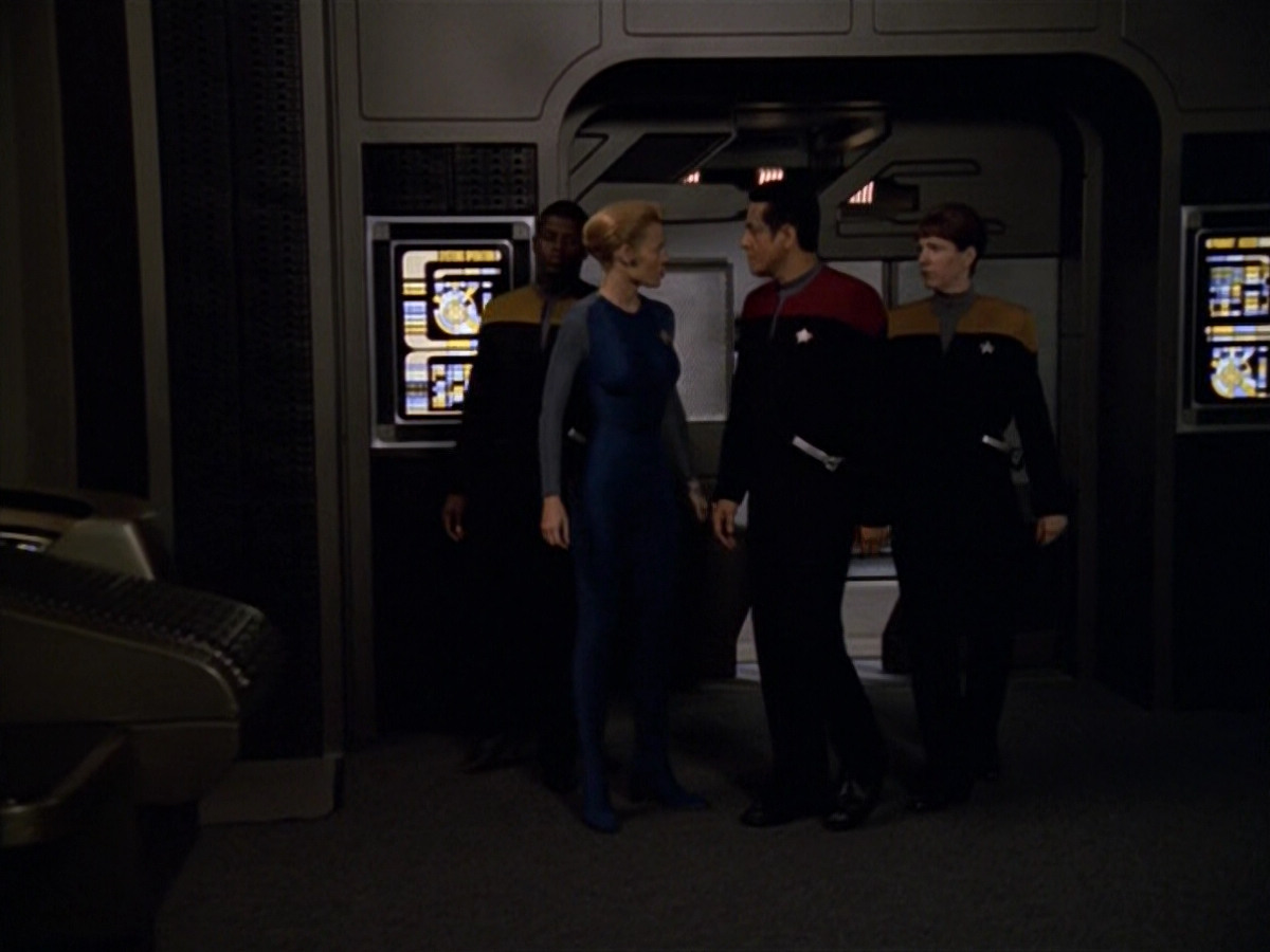 extant_StarTrek_VOY_5x14-Bliss_01597.jpg