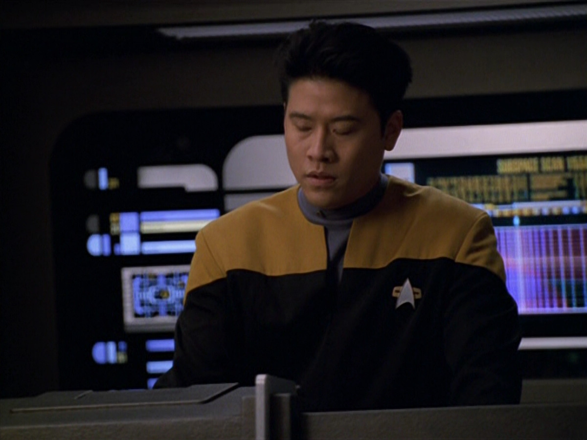 extant_StarTrek_VOY_5x14-Bliss_01647.jpg