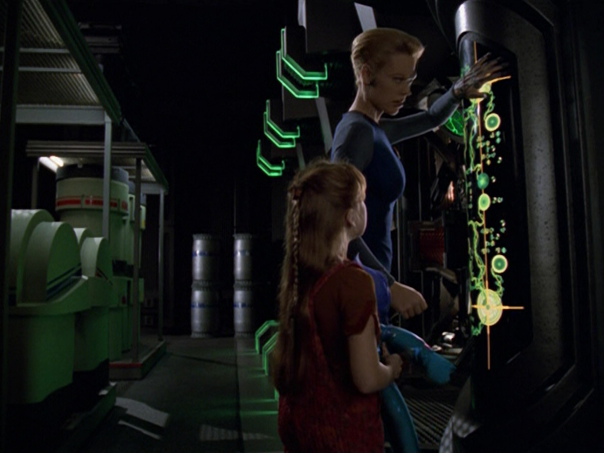 extant_StarTrek_VOY_5x14-Bliss_01671.jpg