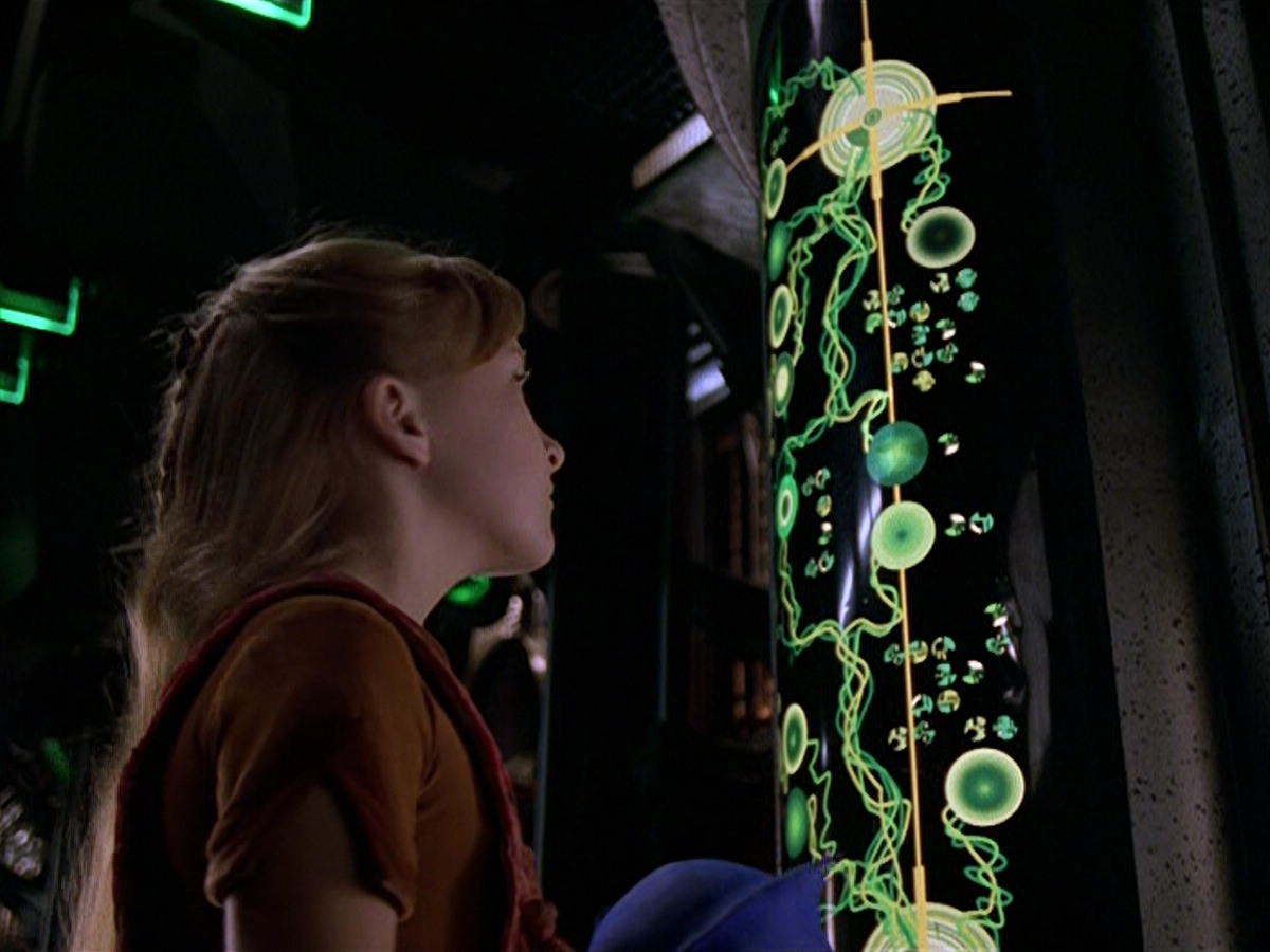 extant_StarTrek_VOY_5x14-Bliss_01688.jpg