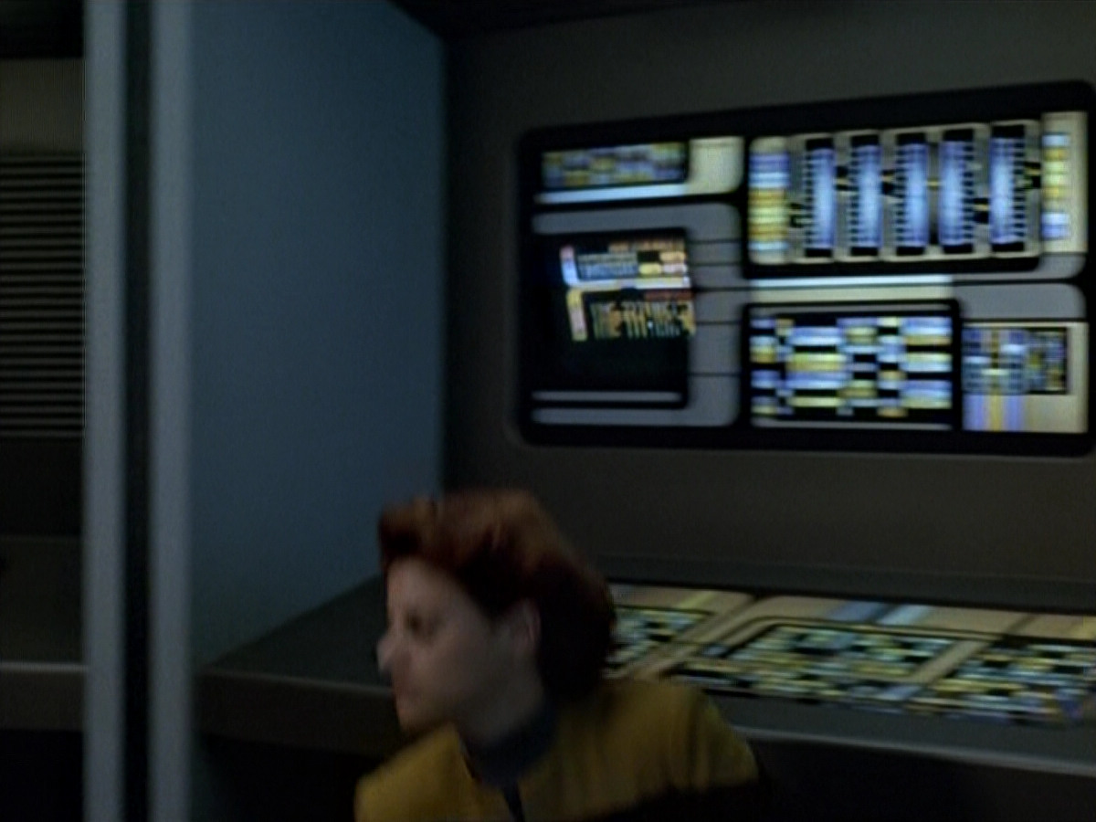 extant_StarTrek_VOY_5x14-Bliss_01749.jpg