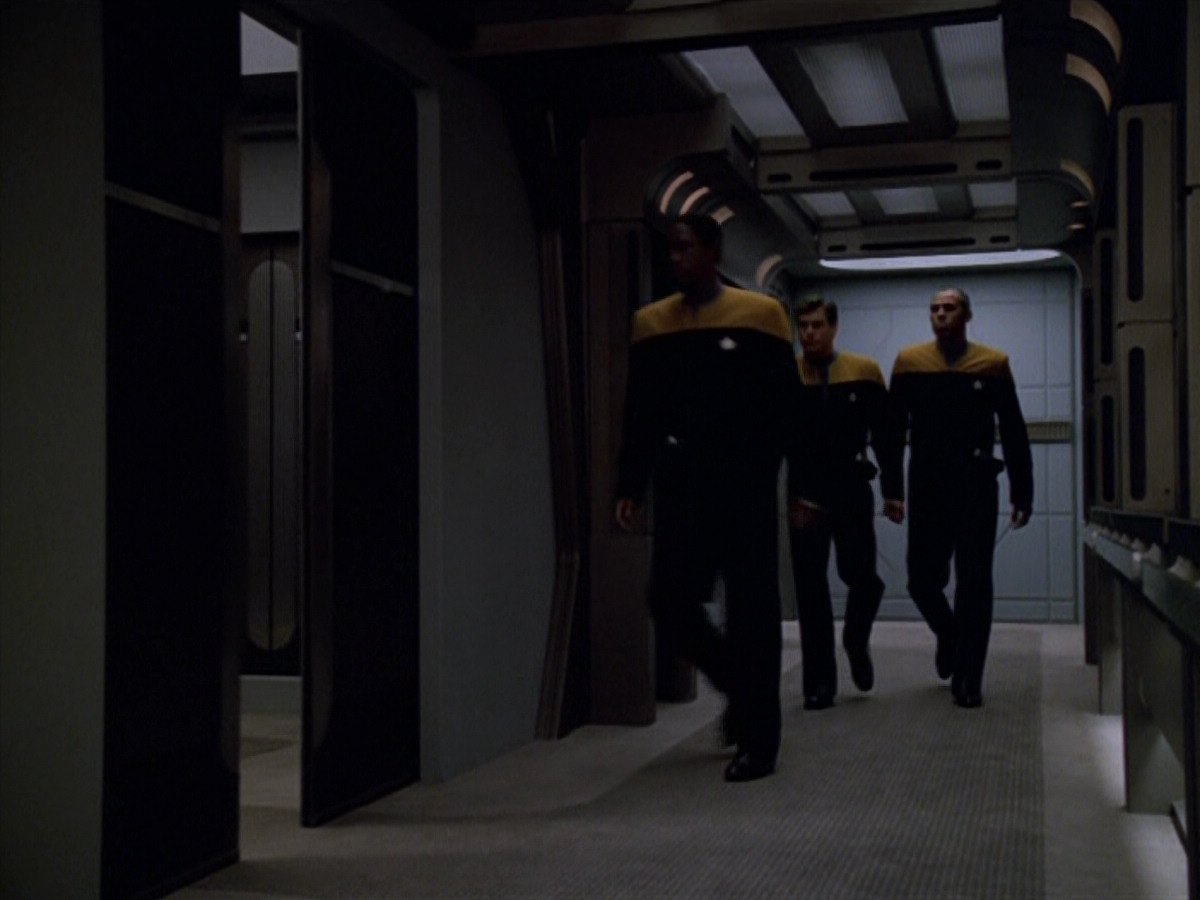 extant_StarTrek_VOY_5x14-Bliss_01783.jpg