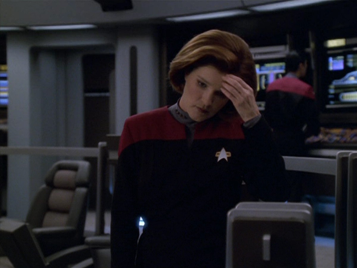 extant_StarTrek_VOY_5x14-Bliss_01797.jpg