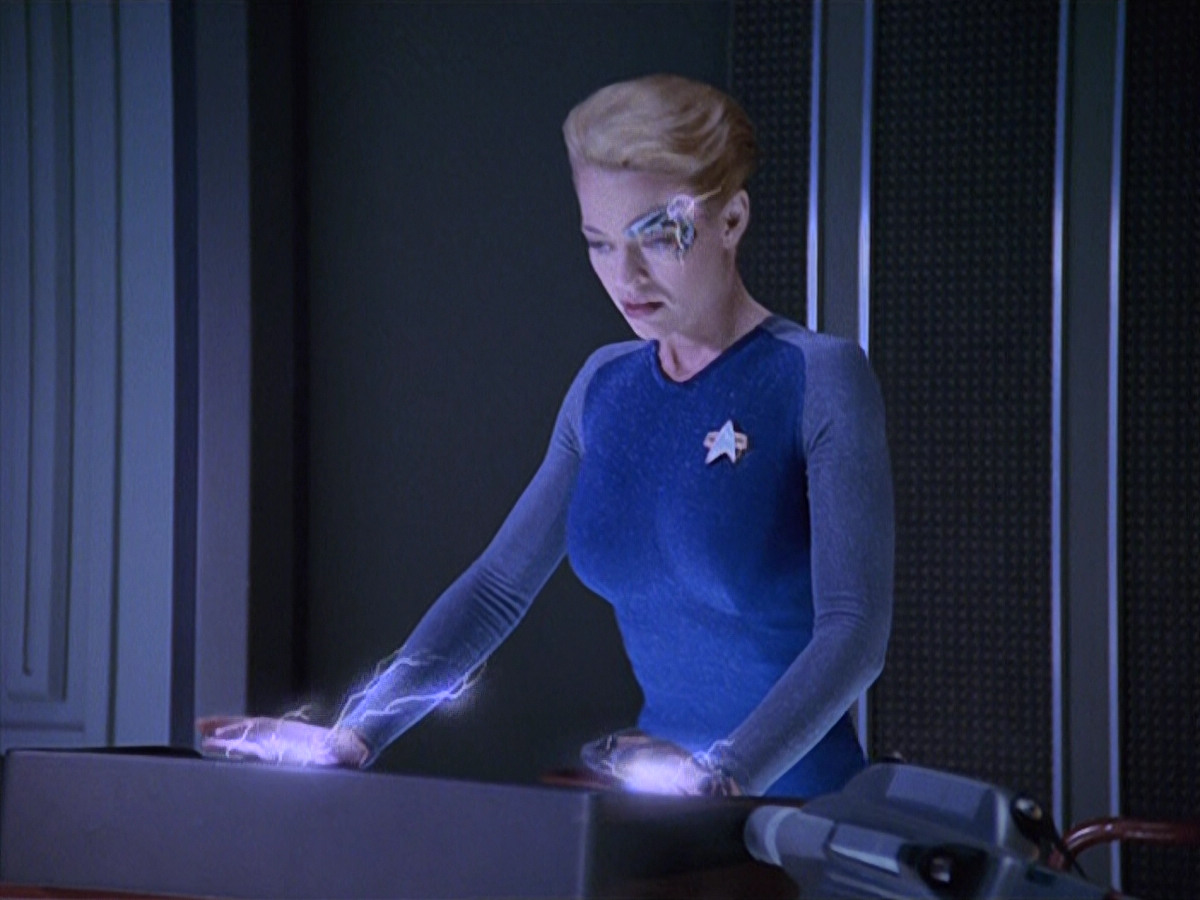 extant_StarTrek_VOY_5x14-Bliss_01823.jpg