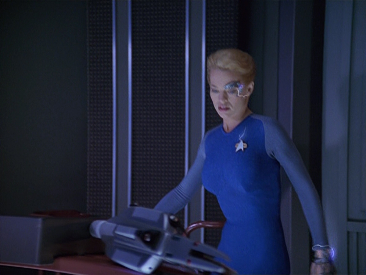 extant_StarTrek_VOY_5x14-Bliss_01825.jpg