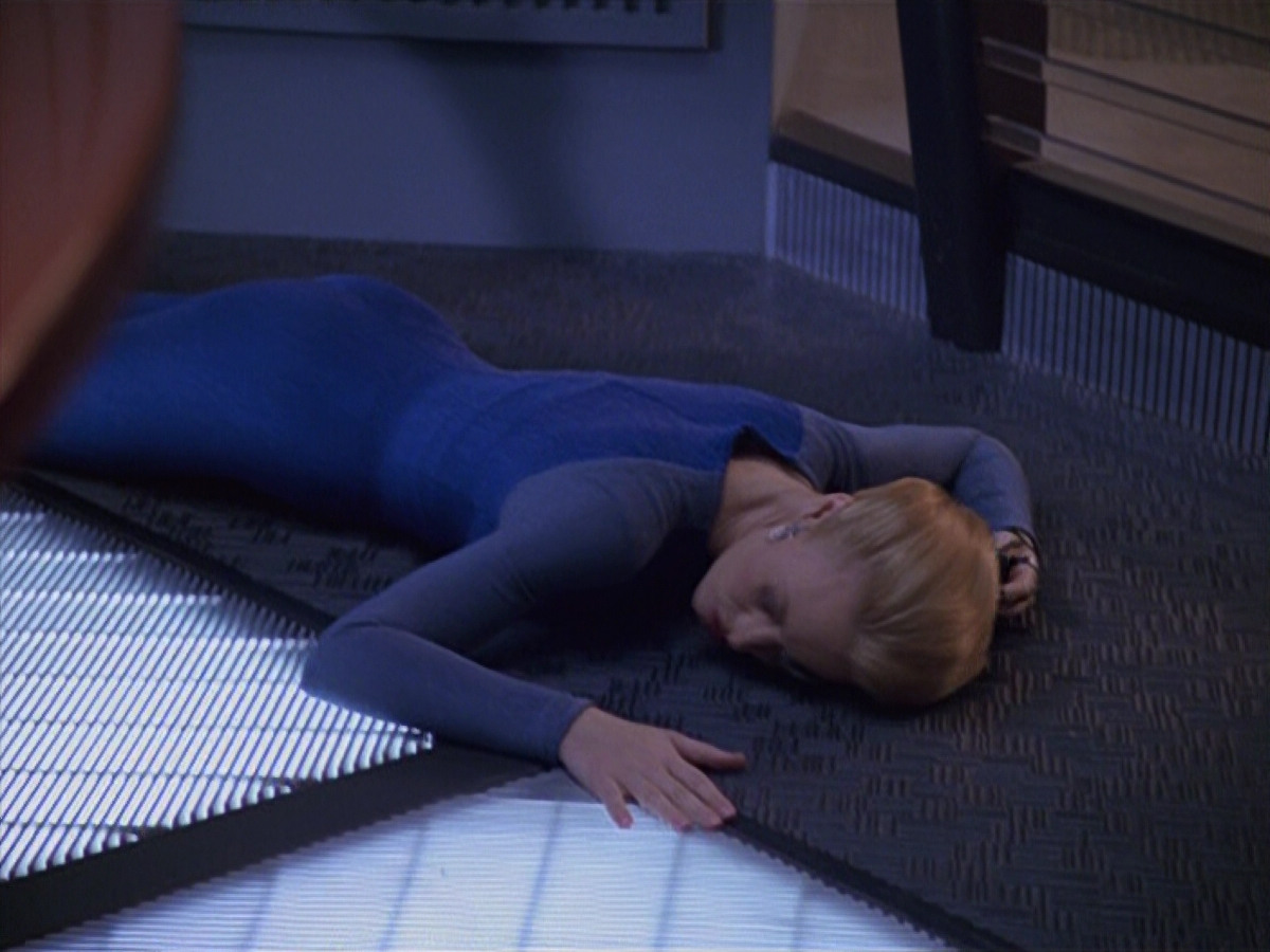 extant_StarTrek_VOY_5x14-Bliss_01827.jpg