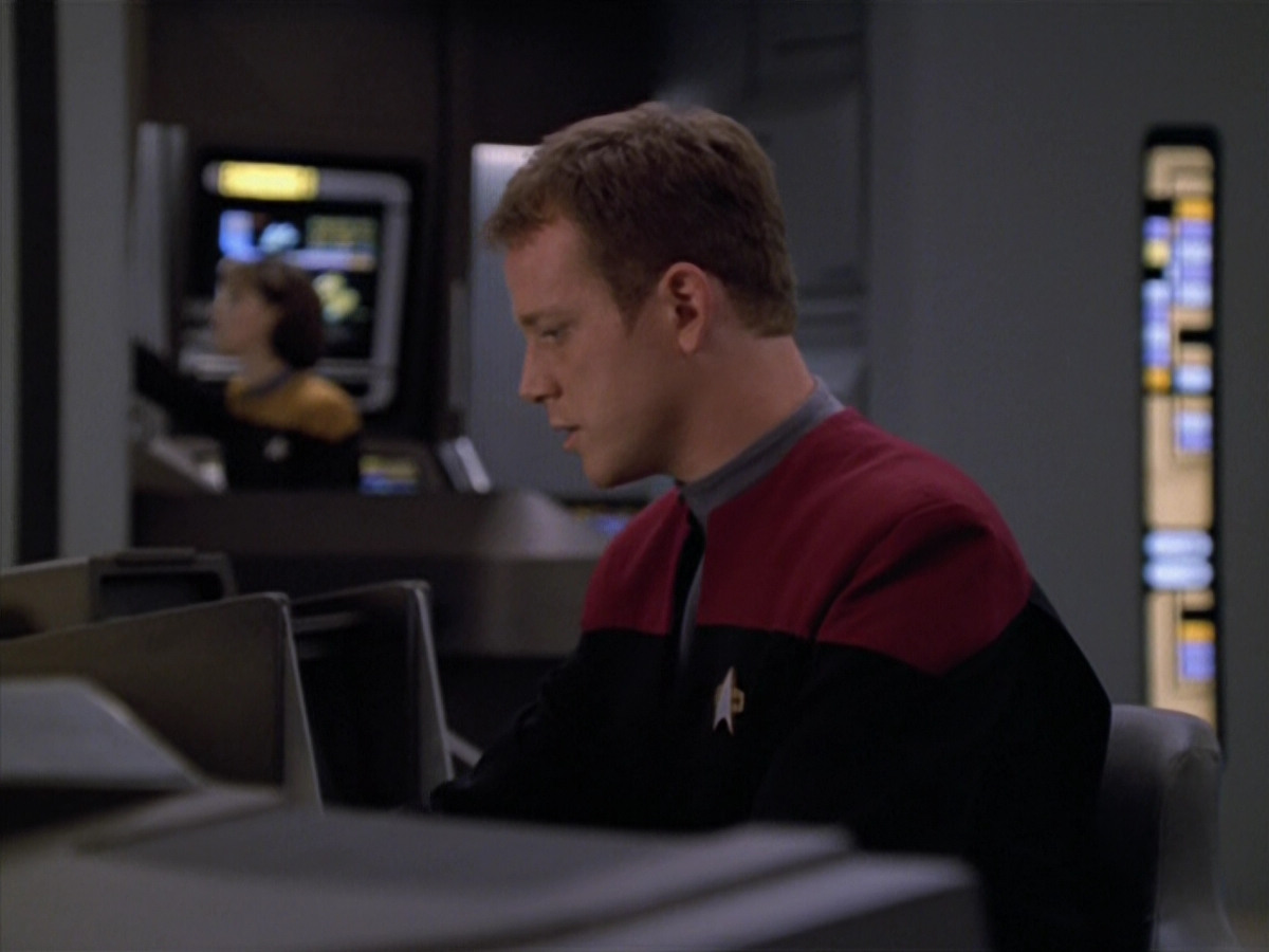 extant_StarTrek_VOY_5x14-Bliss_01835.jpg