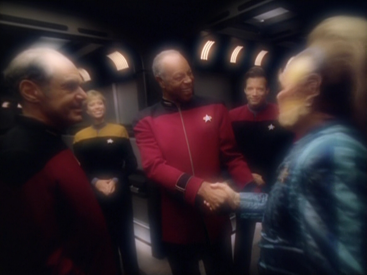 extant_StarTrek_VOY_5x14-Bliss_01932.jpg