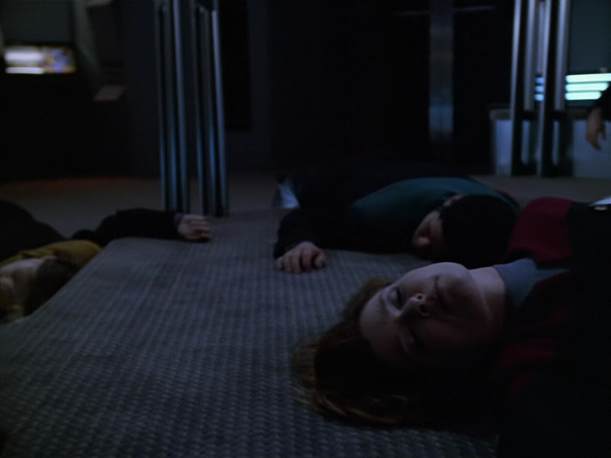 extant_StarTrek_VOY_5x14-Bliss_01984.jpg