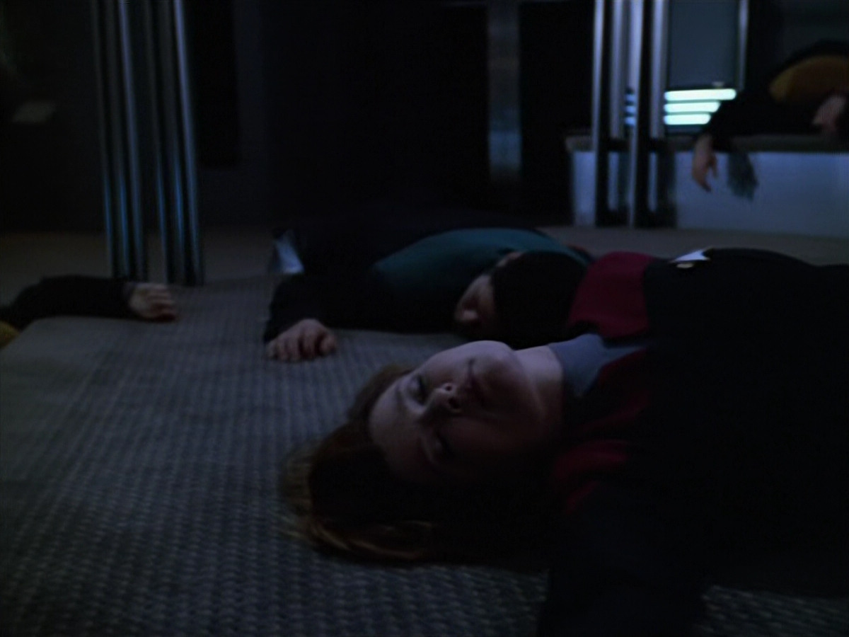 extant_StarTrek_VOY_5x14-Bliss_01985.jpg