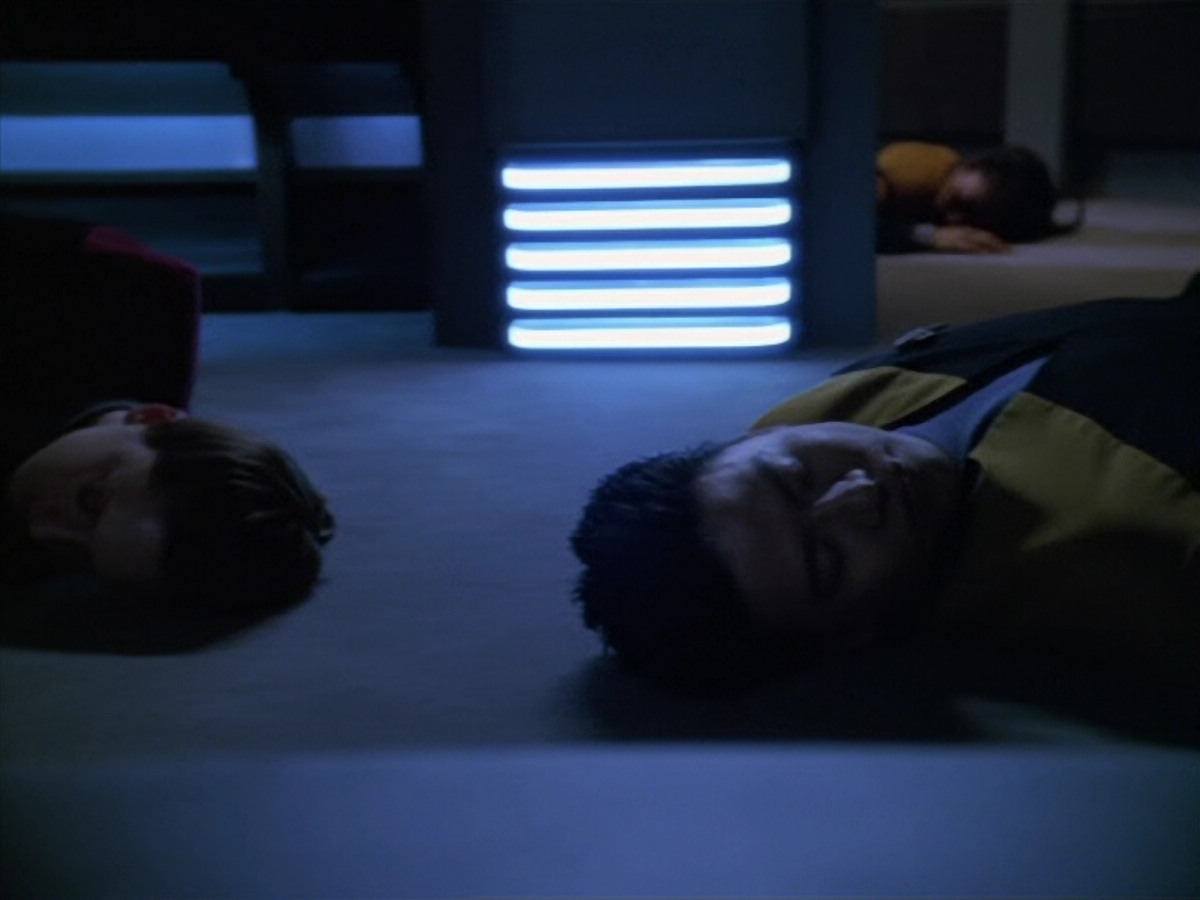 extant_StarTrek_VOY_5x14-Bliss_01989.jpg