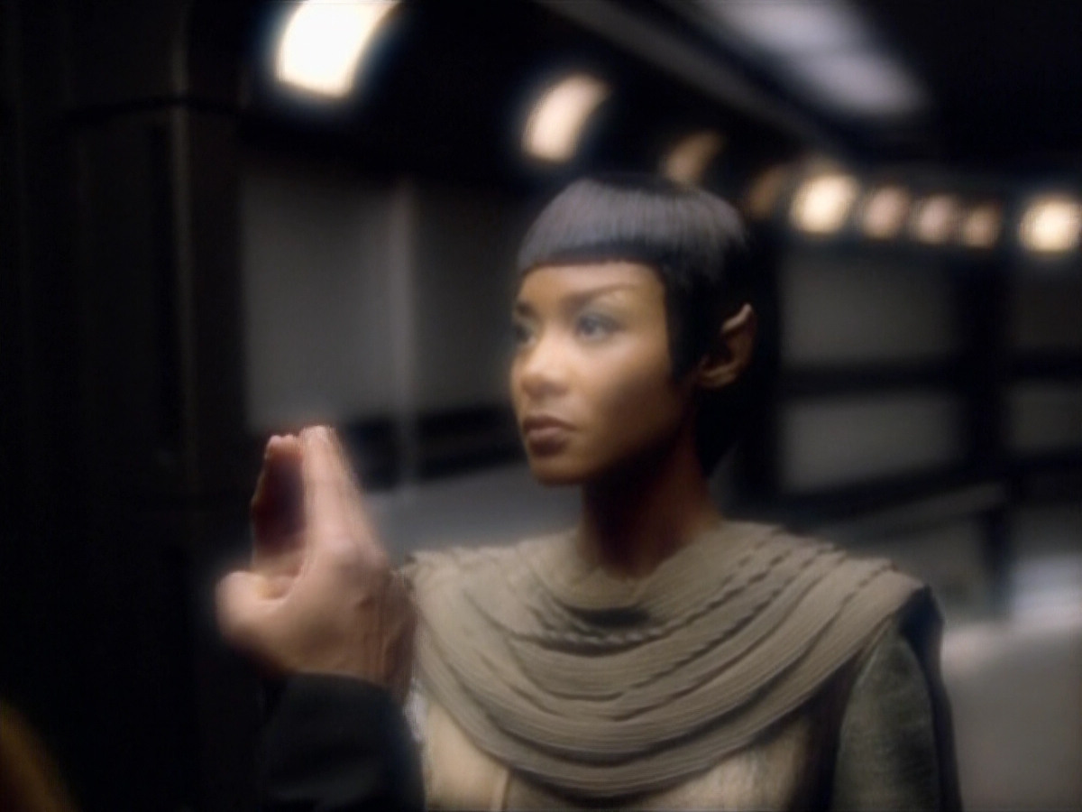 extant_StarTrek_VOY_5x14-Bliss_02019.jpg