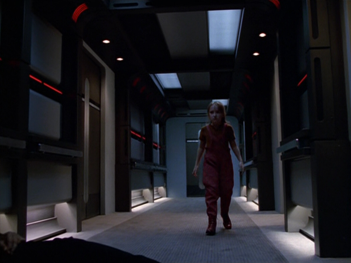extant_StarTrek_VOY_5x14-Bliss_02061.jpg