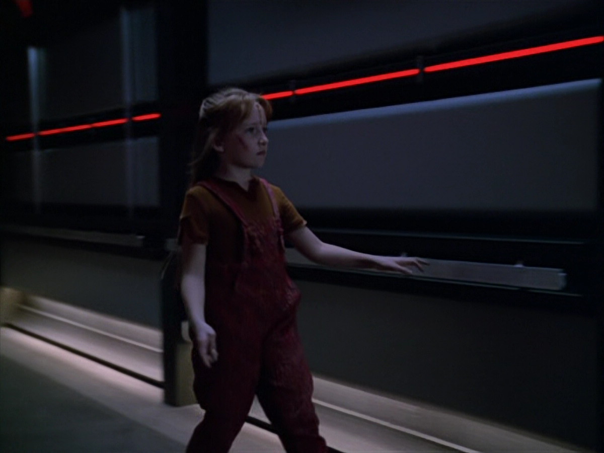 extant_StarTrek_VOY_5x14-Bliss_02086.jpg