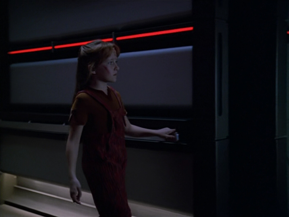 extant_StarTrek_VOY_5x14-Bliss_02087.jpg