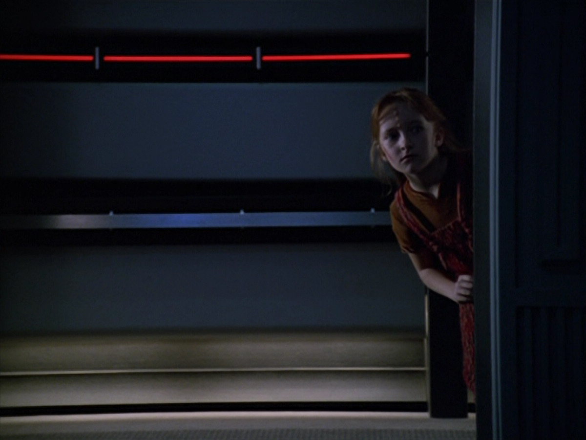 extant_StarTrek_VOY_5x14-Bliss_02102.jpg