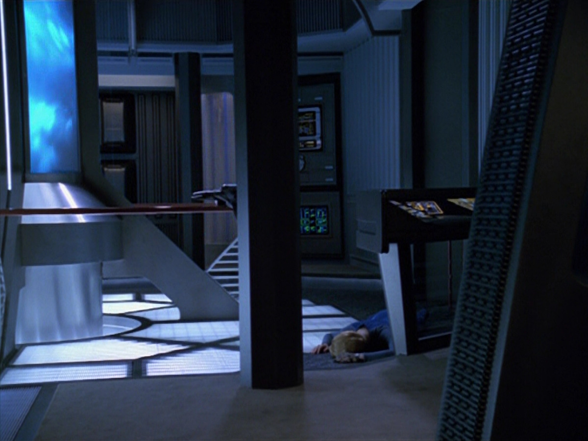 extant_StarTrek_VOY_5x14-Bliss_02104.jpg