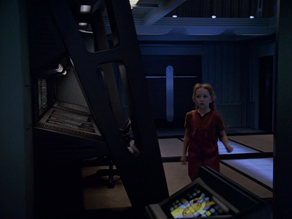 extant_StarTrek_VOY_5x14-Bliss_02153.jpg