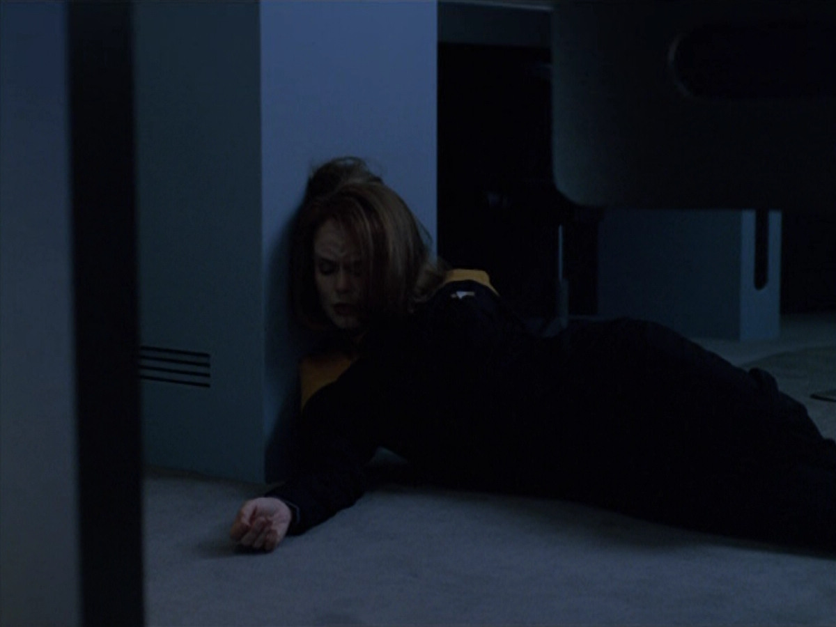 extant_StarTrek_VOY_5x14-Bliss_02164.jpg