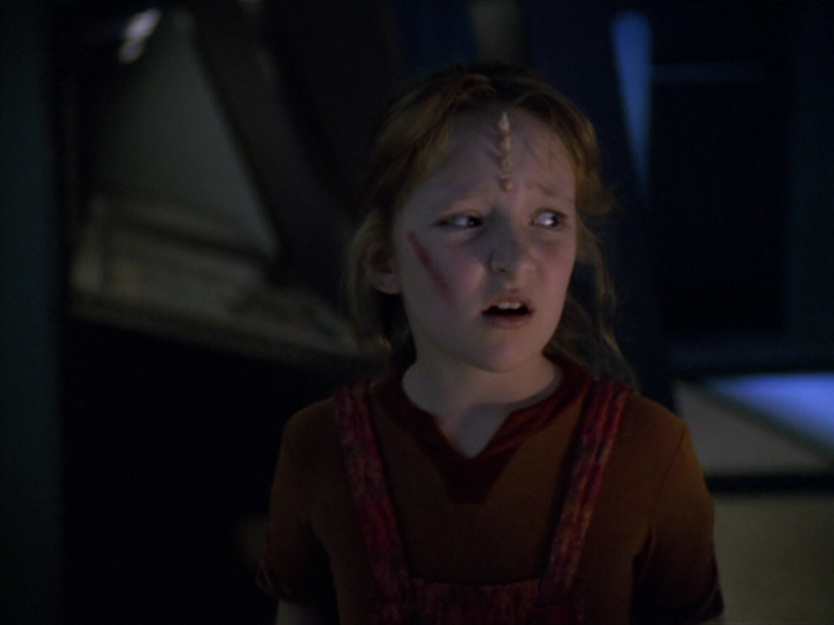 extant_StarTrek_VOY_5x14-Bliss_02166.jpg