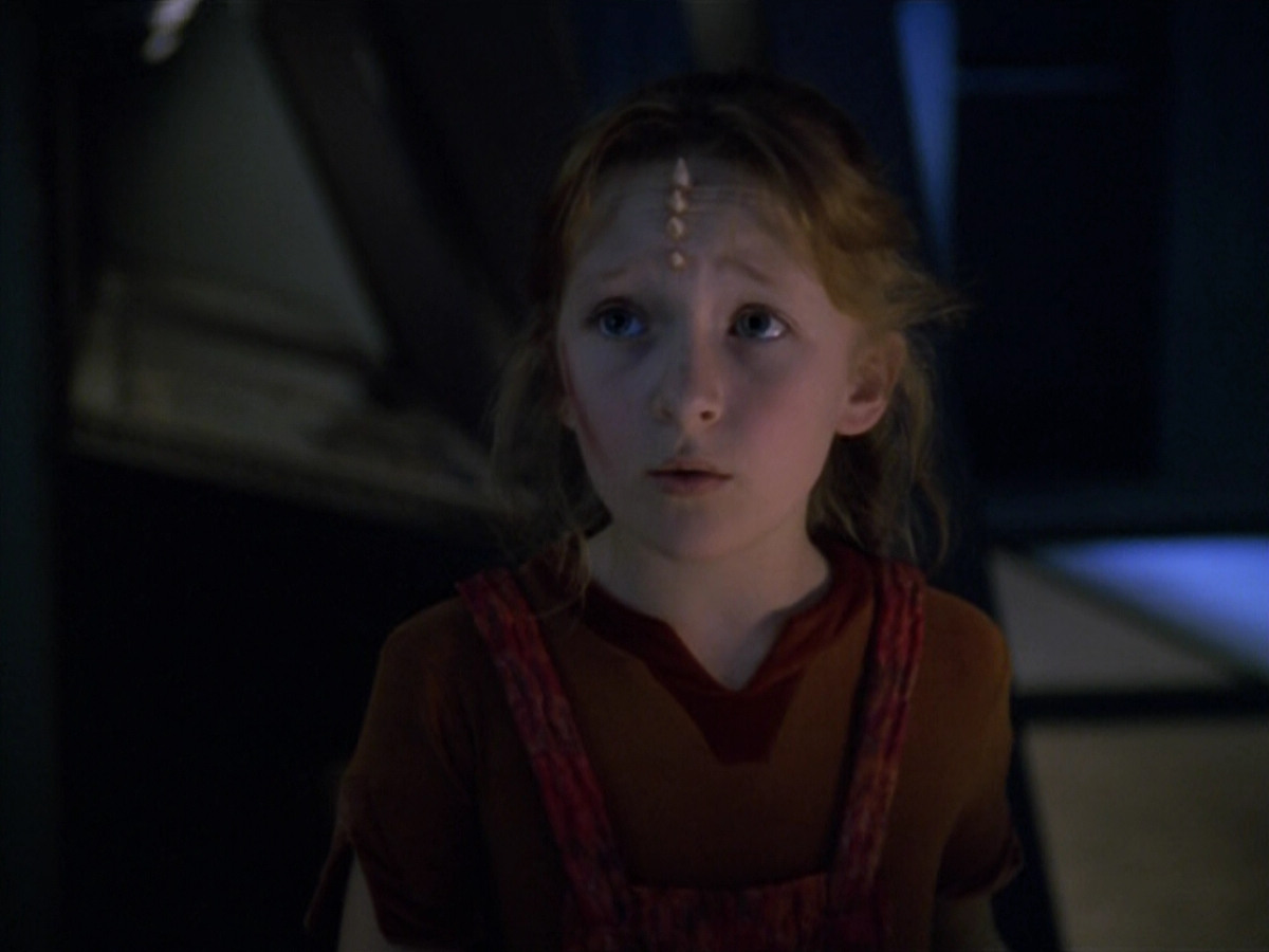 extant_StarTrek_VOY_5x14-Bliss_02193.jpg