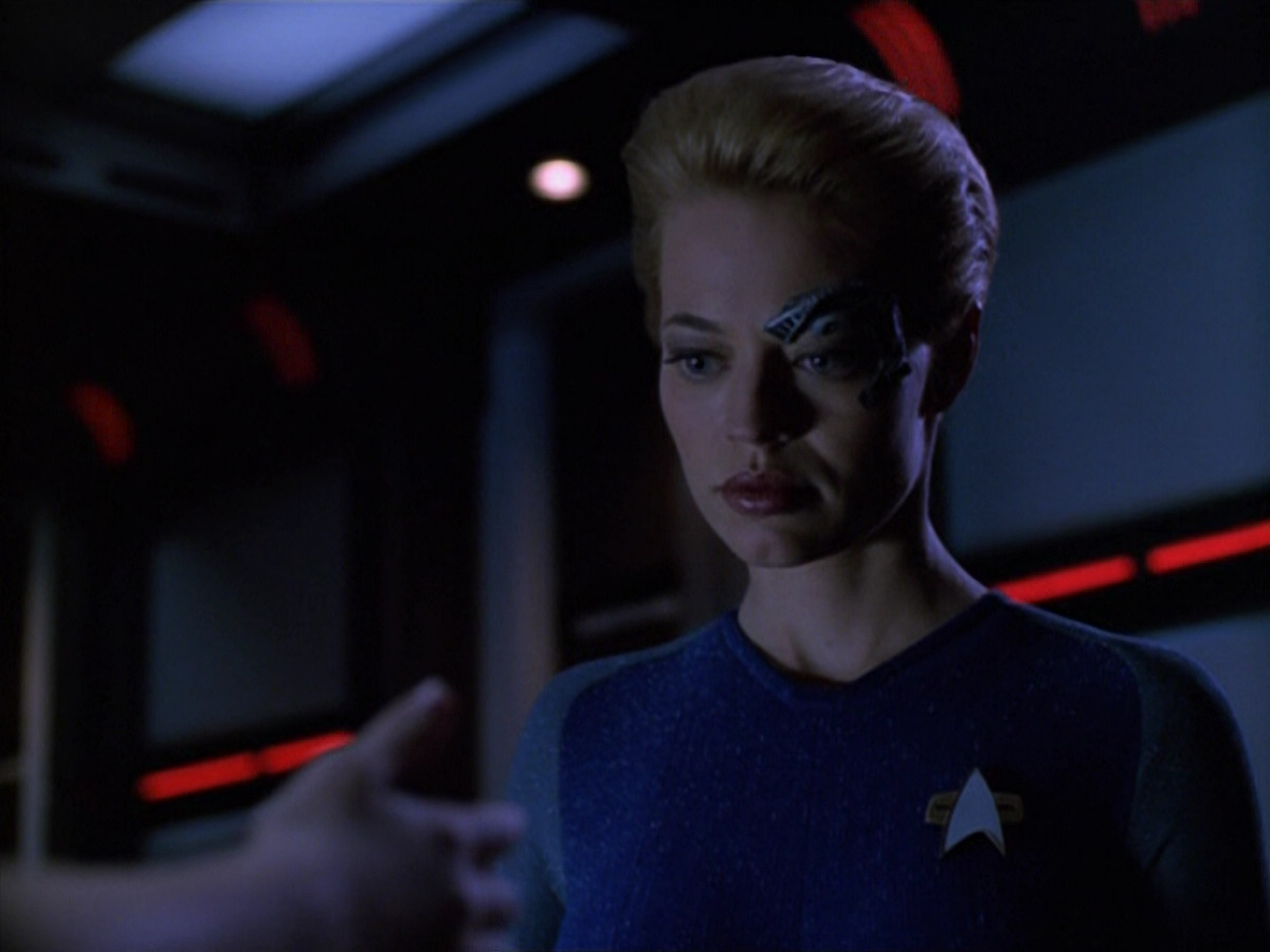 extant_StarTrek_VOY_5x14-Bliss_02287.jpg