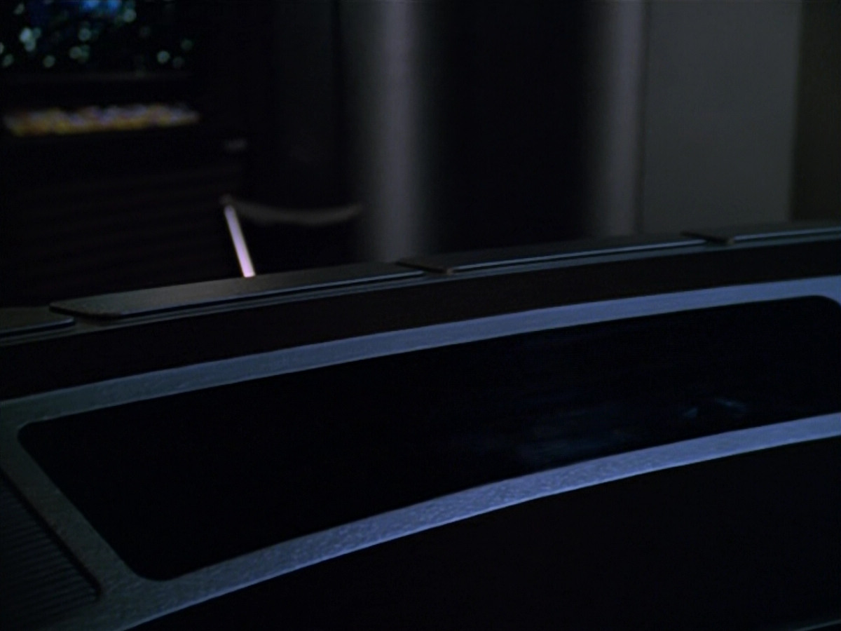 extant_StarTrek_VOY_5x14-Bliss_02316.jpg