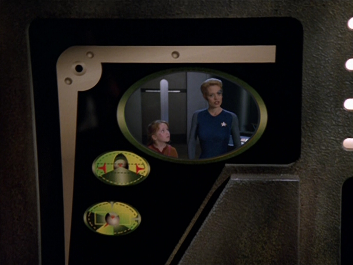 extant_StarTrek_VOY_5x14-Bliss_02396.jpg