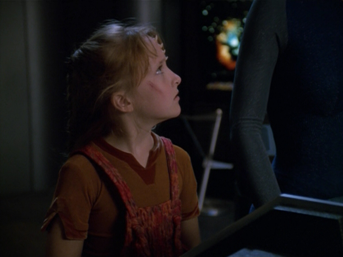 extant_StarTrek_VOY_5x14-Bliss_02411.jpg