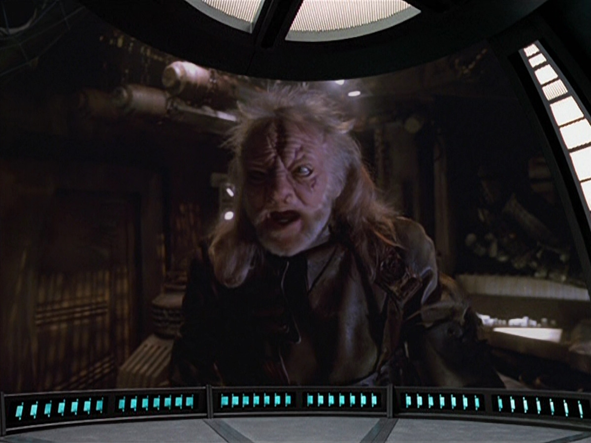 extant_StarTrek_VOY_5x14-Bliss_02440.jpg