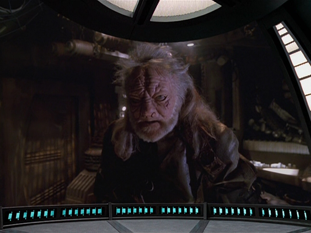 extant_StarTrek_VOY_5x14-Bliss_02460.jpg