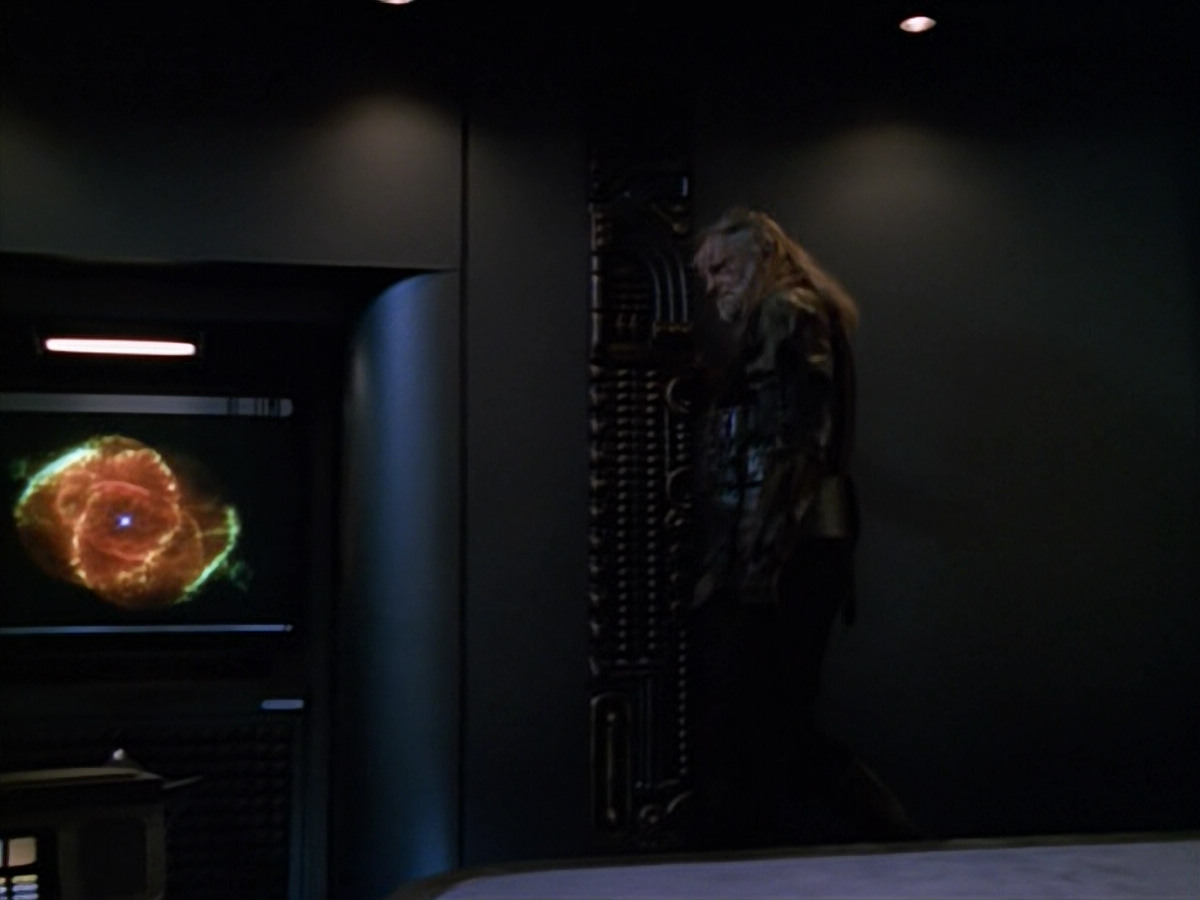 extant_StarTrek_VOY_5x14-Bliss_02514.jpg