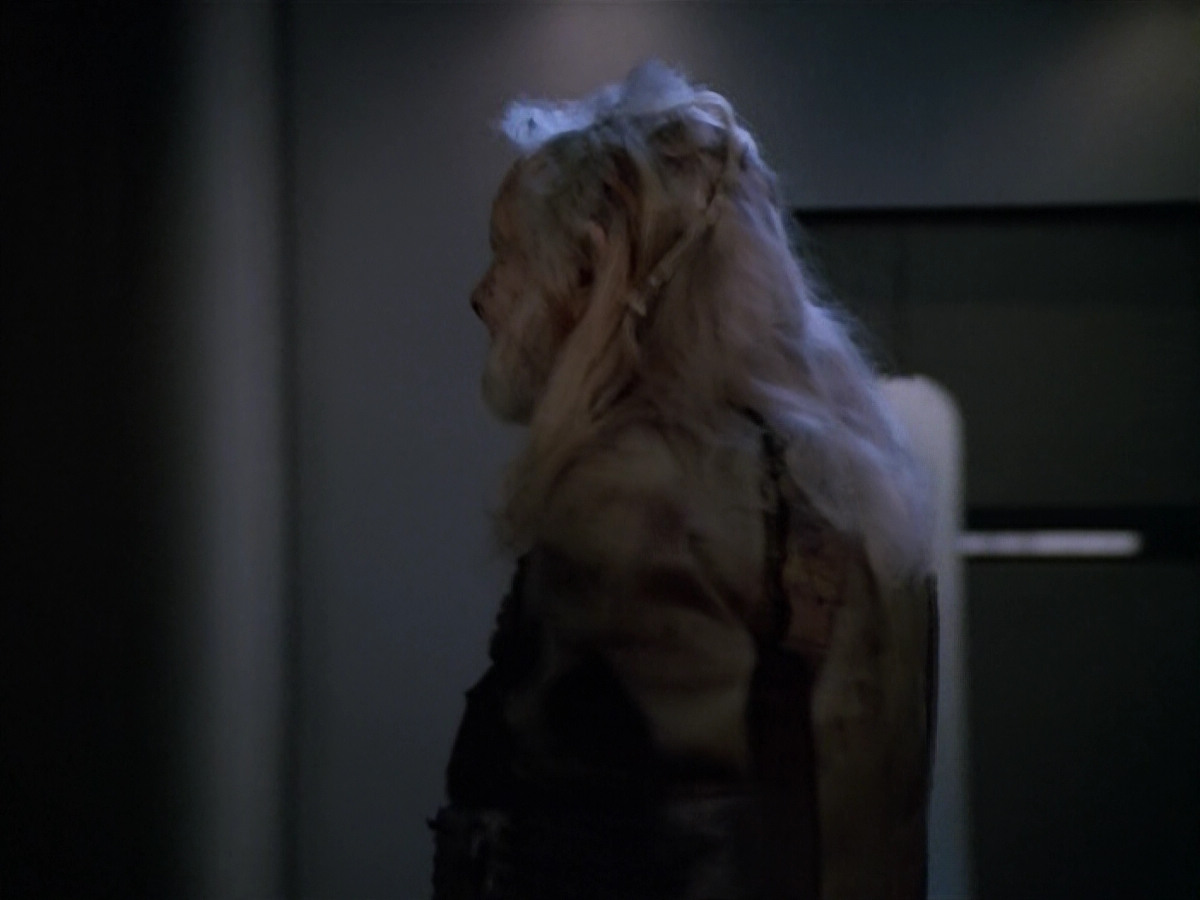 extant_StarTrek_VOY_5x14-Bliss_02558.jpg