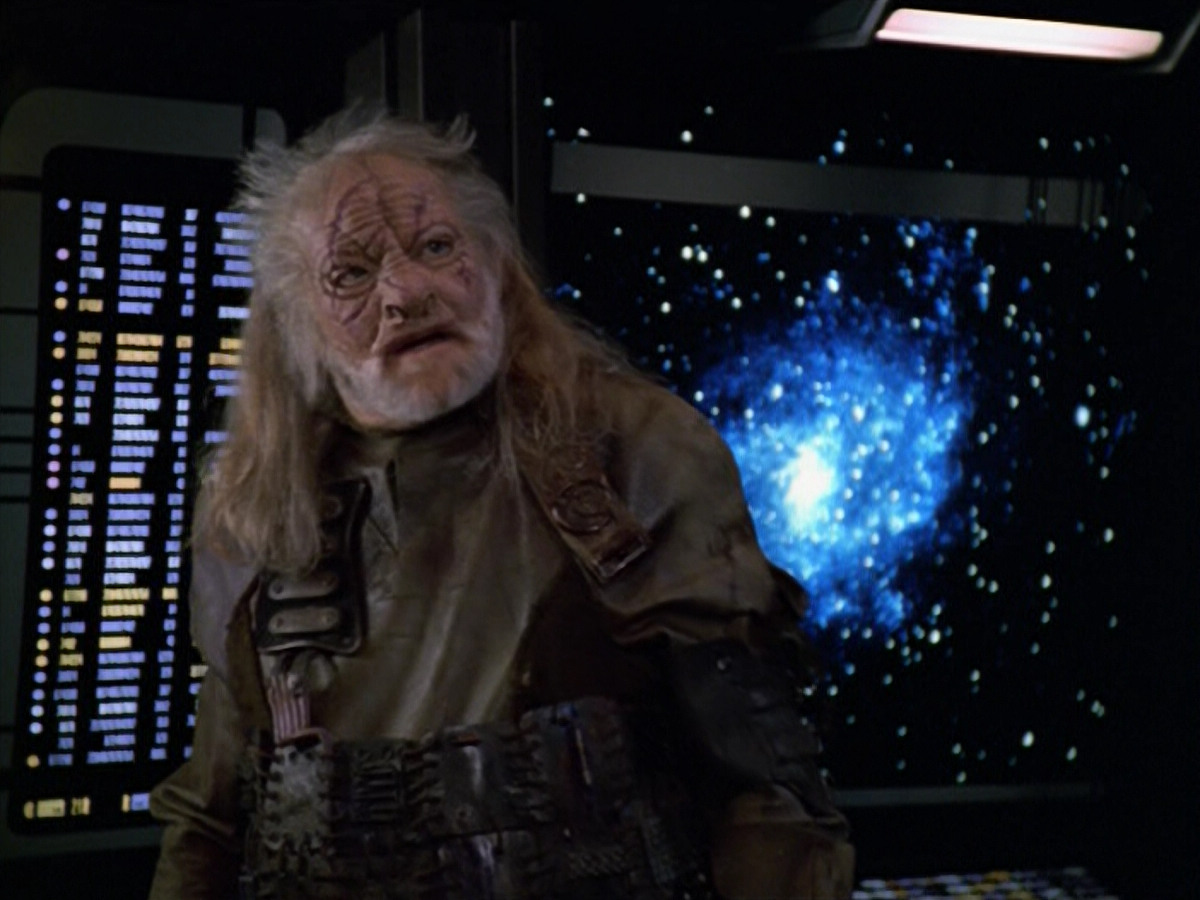 extant_StarTrek_VOY_5x14-Bliss_02565.jpg