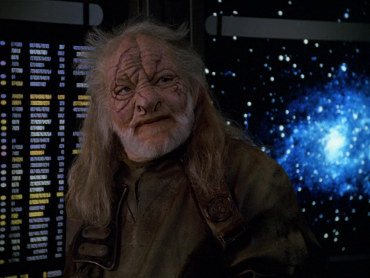 extant_StarTrek_VOY_5x14-Bliss_02578.jpg