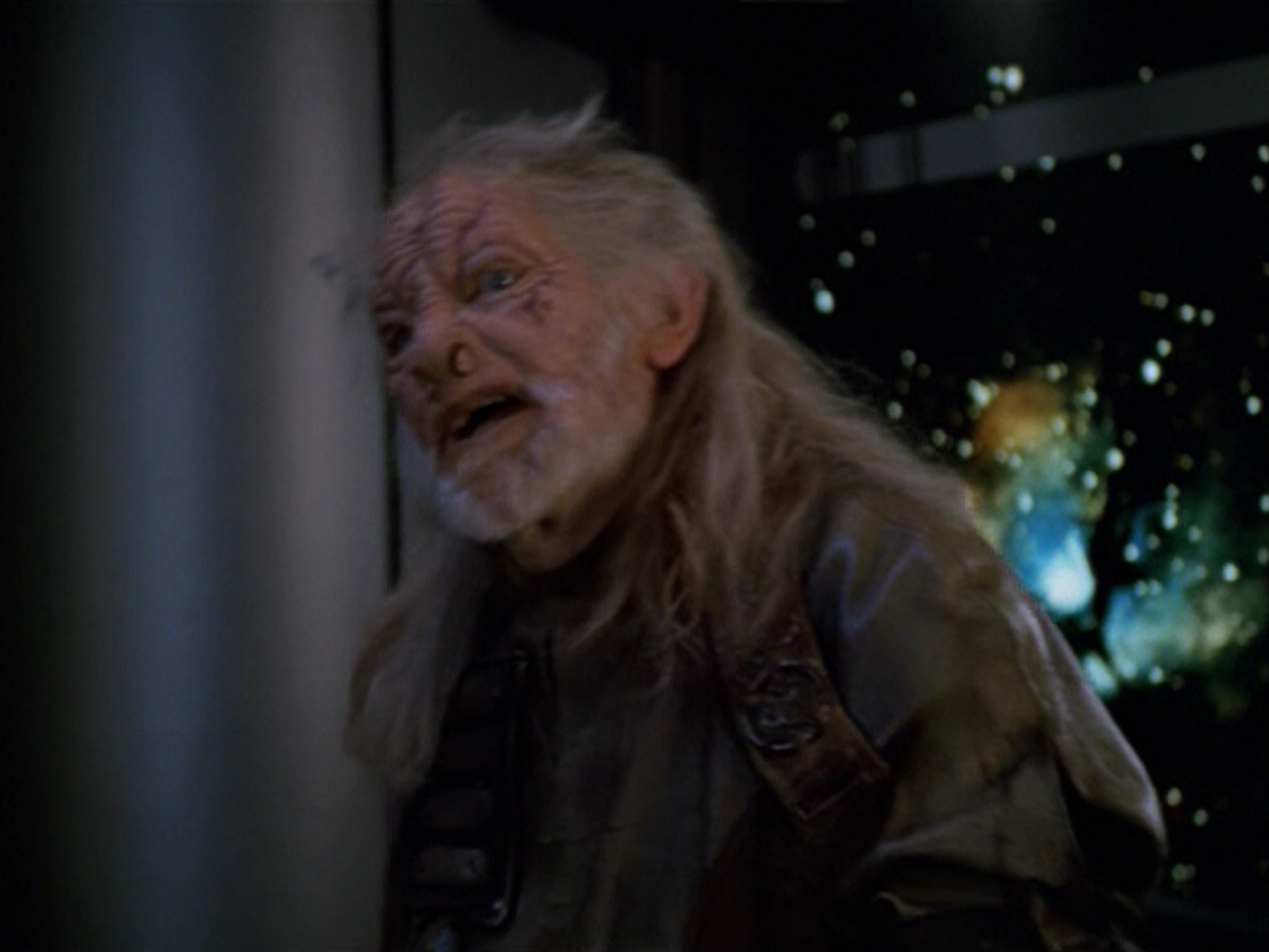 extant_StarTrek_VOY_5x14-Bliss_02657.jpg