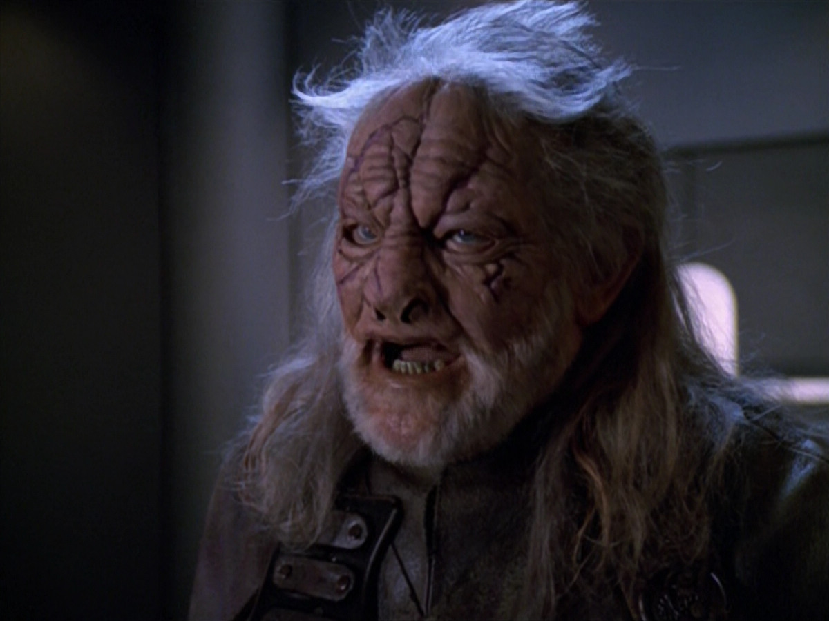 extant_StarTrek_VOY_5x14-Bliss_02706.jpg