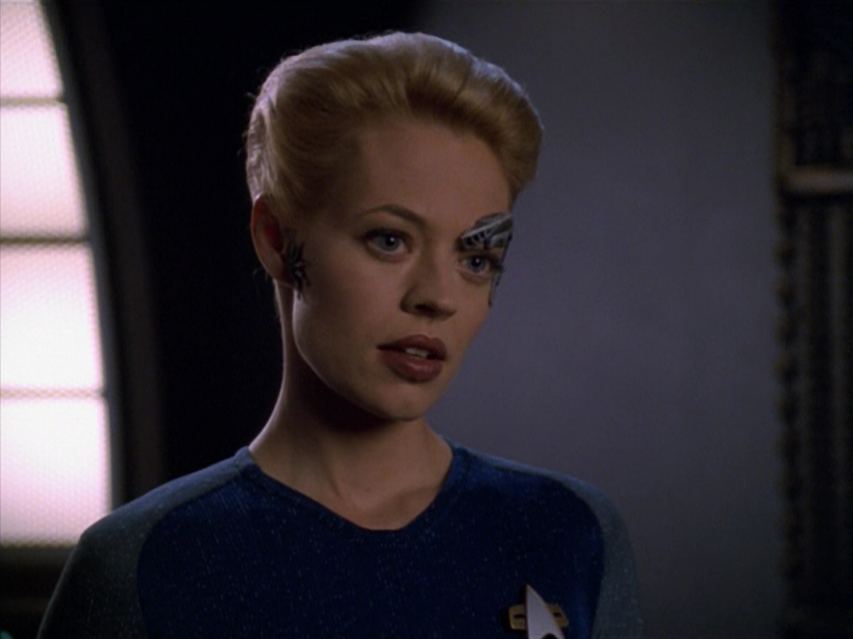 extant_StarTrek_VOY_5x14-Bliss_02712.jpg