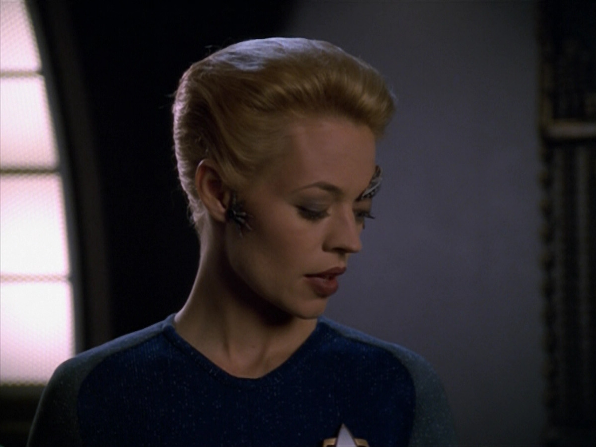 extant_StarTrek_VOY_5x14-Bliss_02723.jpg