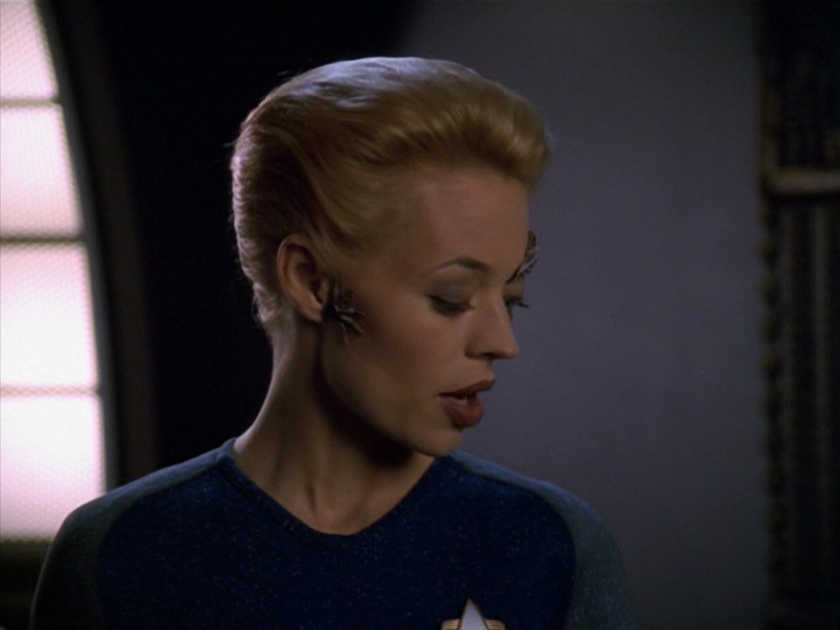 extant_StarTrek_VOY_5x14-Bliss_02724.jpg