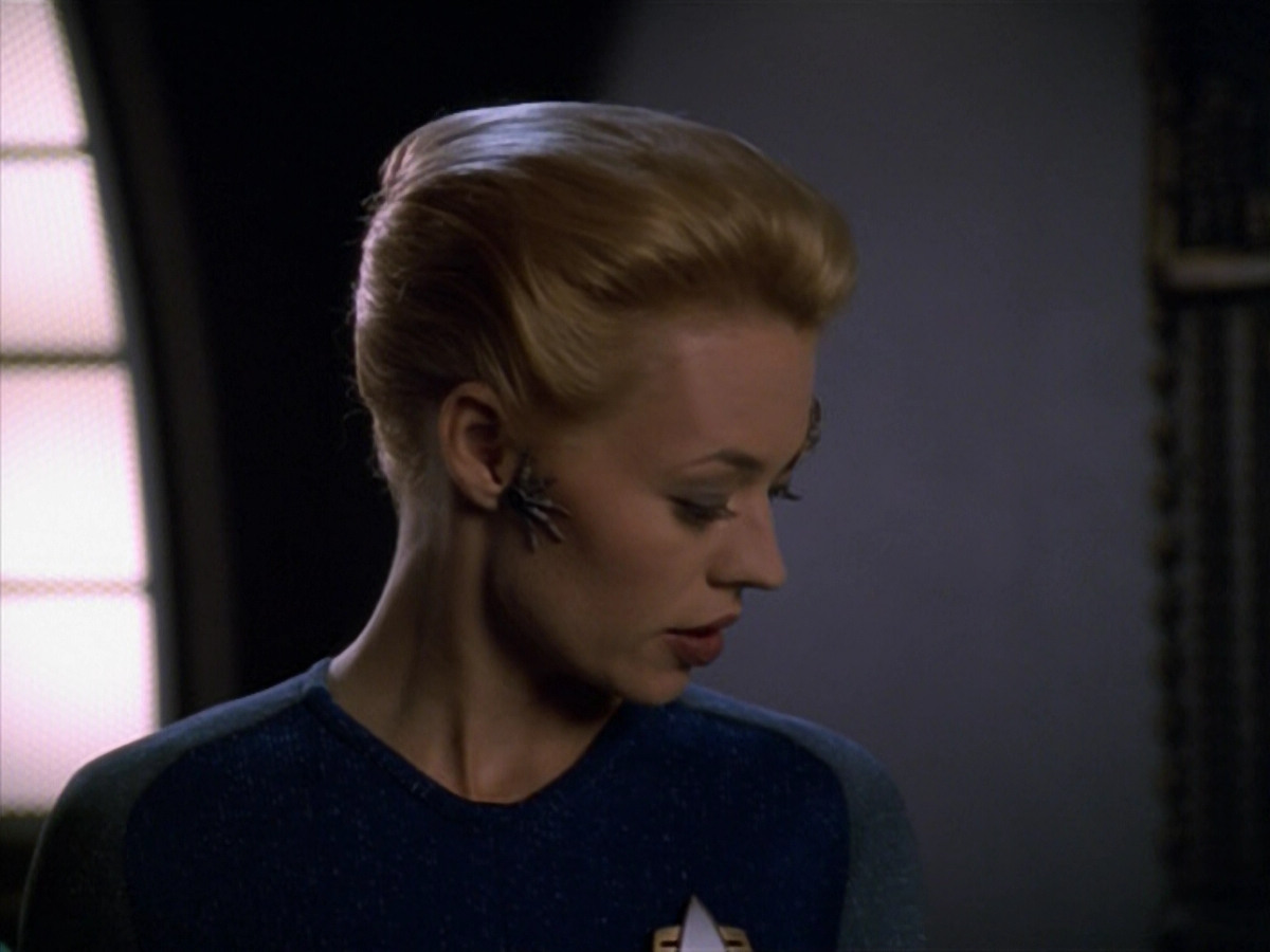 extant_StarTrek_VOY_5x14-Bliss_02725.jpg