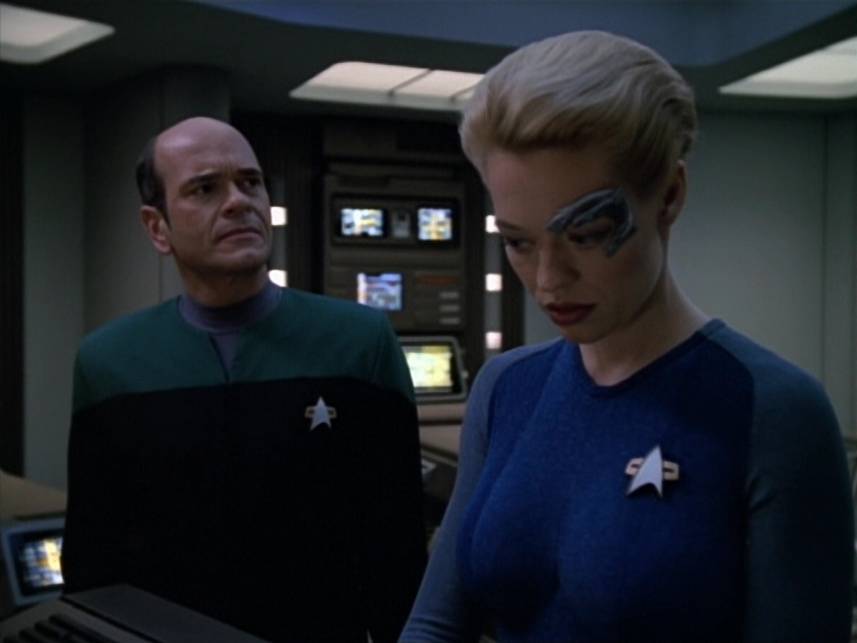 extant_StarTrek_VOY_5x14-Bliss_02811.jpg
