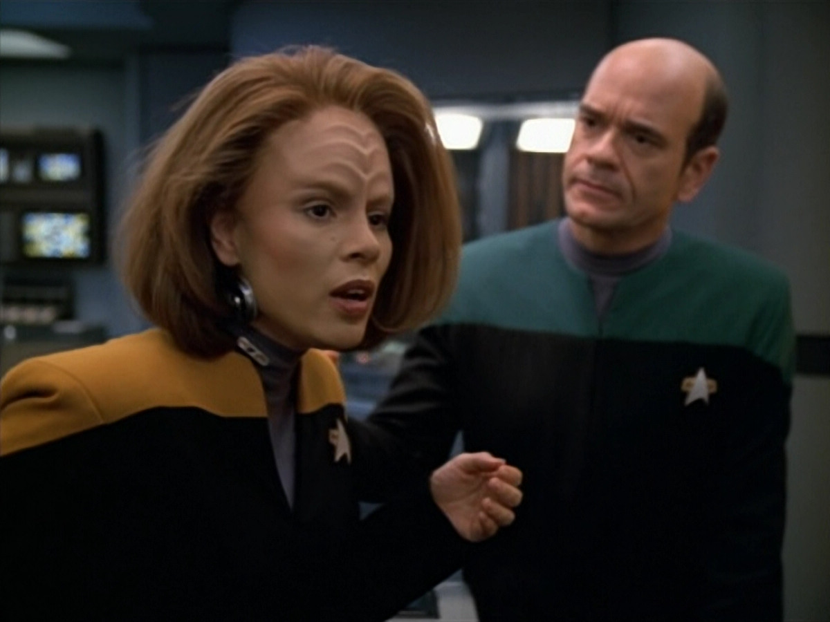extant_StarTrek_VOY_5x14-Bliss_02943.jpg