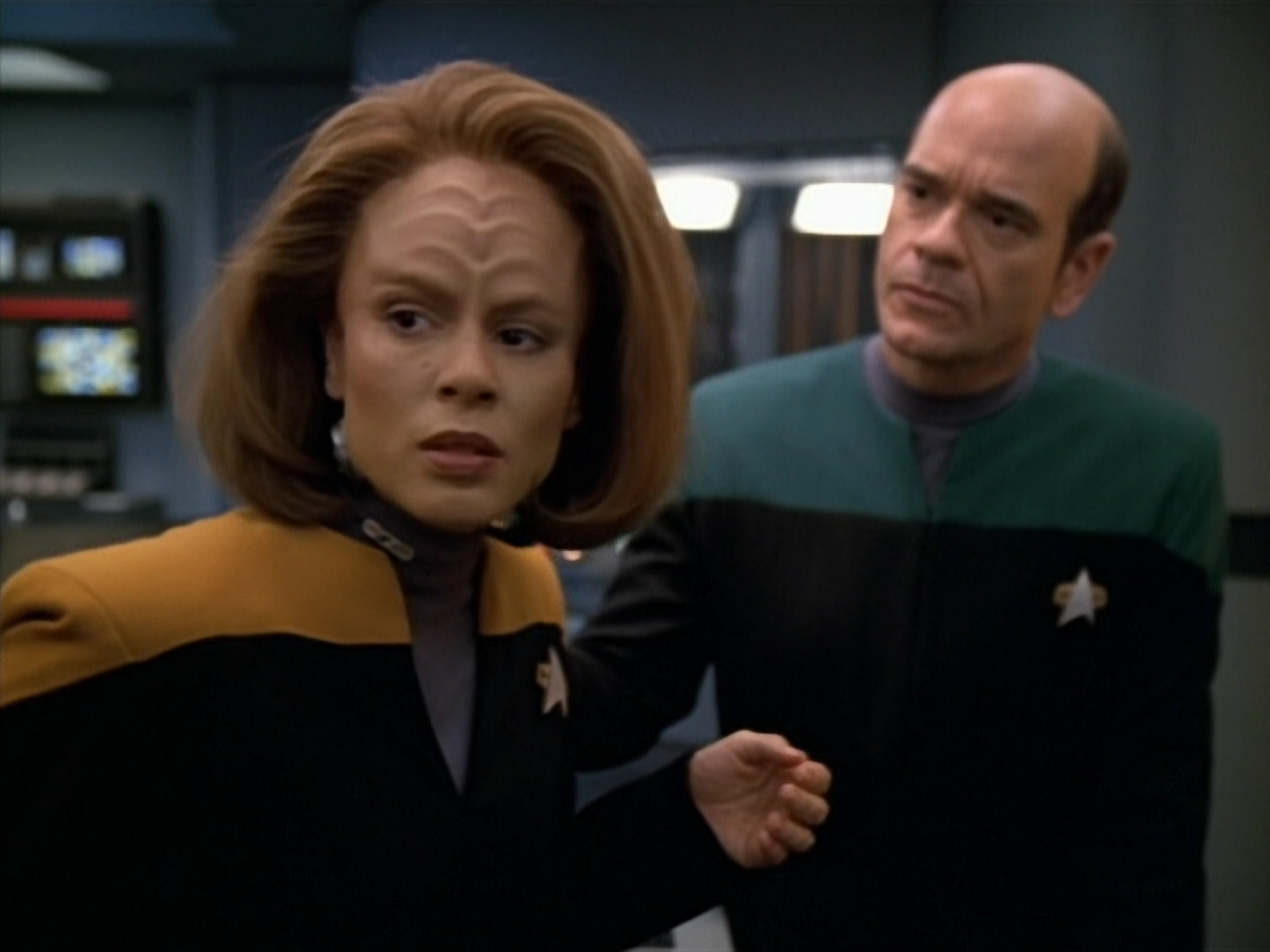 extant_StarTrek_VOY_5x14-Bliss_02944.jpg