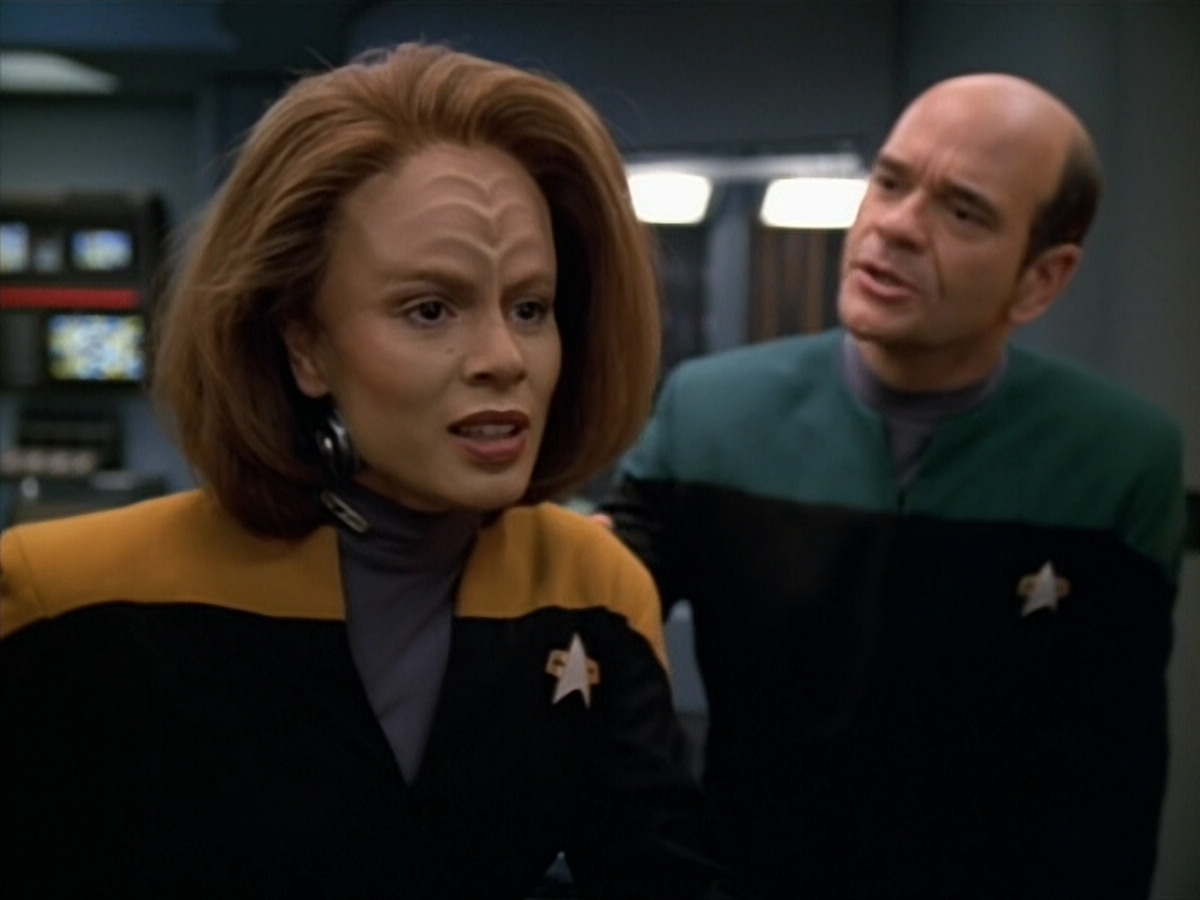 extant_StarTrek_VOY_5x14-Bliss_02952.jpg