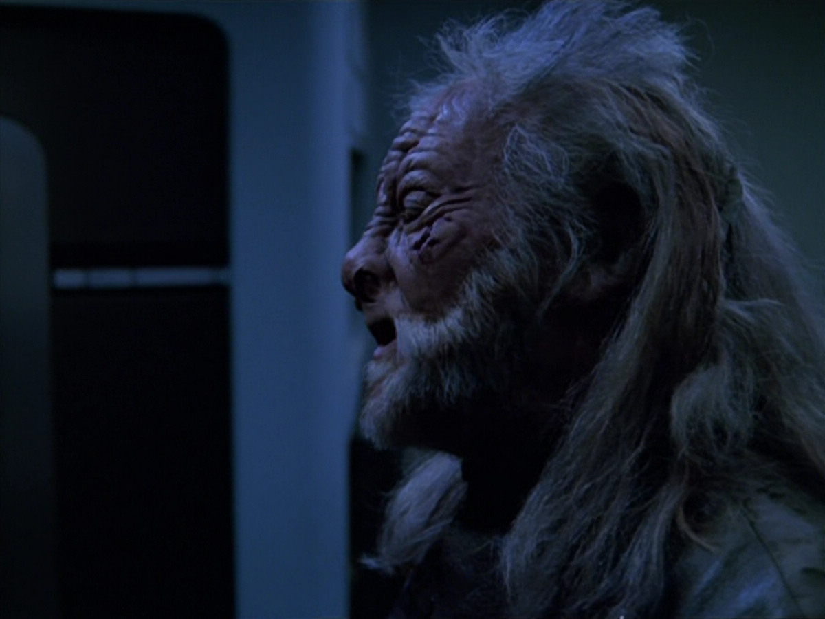 extant_StarTrek_VOY_5x14-Bliss_03034.jpg