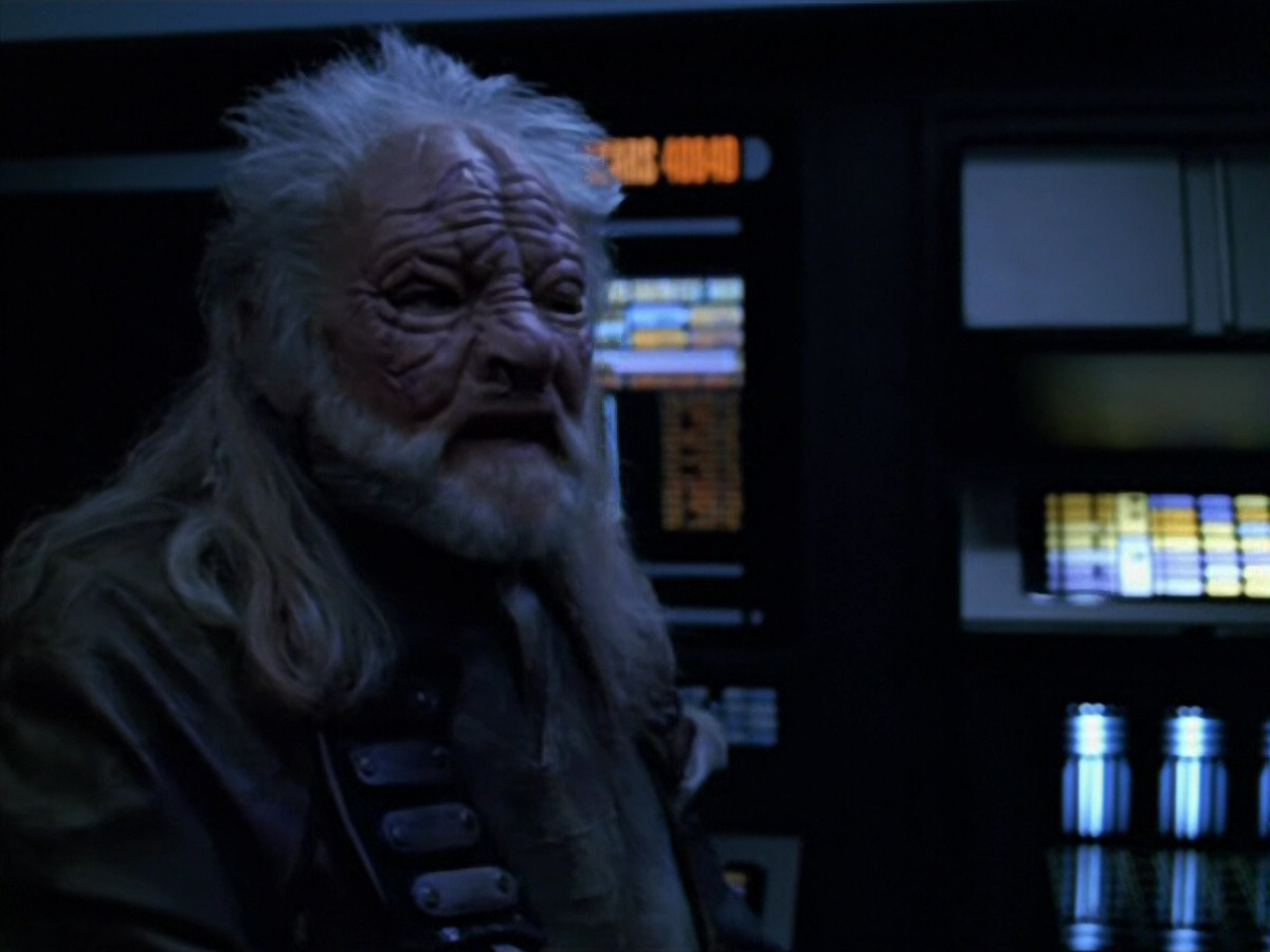 extant_StarTrek_VOY_5x14-Bliss_03044.jpg
