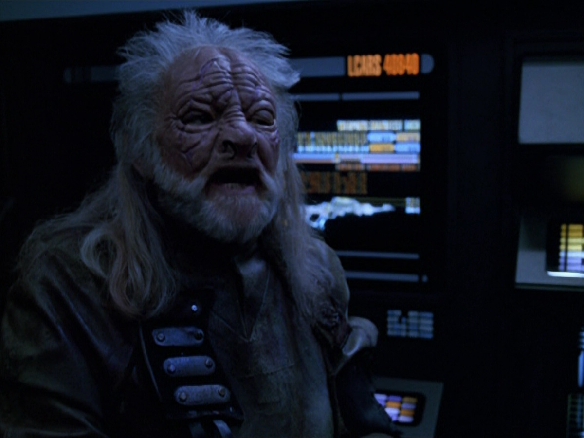 extant_StarTrek_VOY_5x14-Bliss_03068.jpg